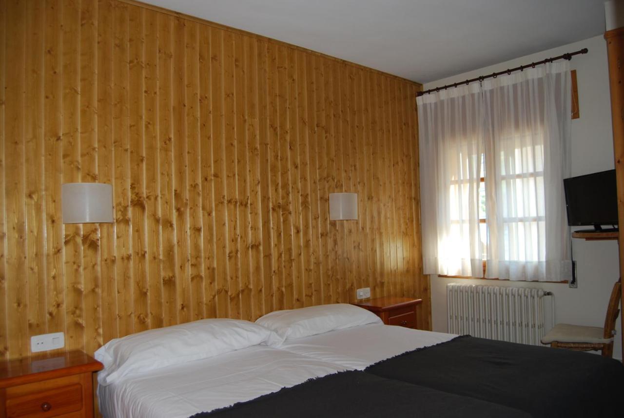 Pension Casa Vicenta Vielha Exteriör bild