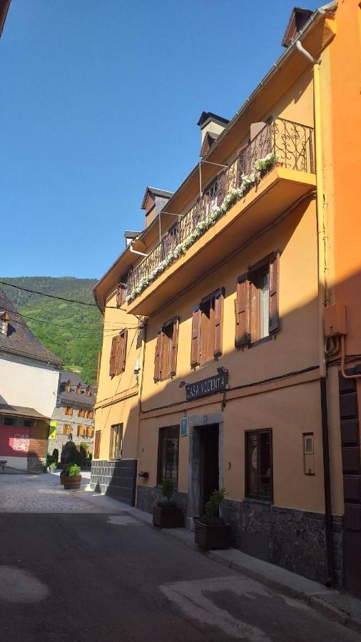 Pension Casa Vicenta Vielha Exteriör bild